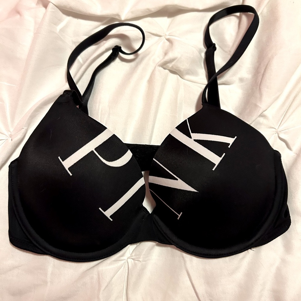 Victoria’s Secret PINK T-Shirt Lightly Lined Bra